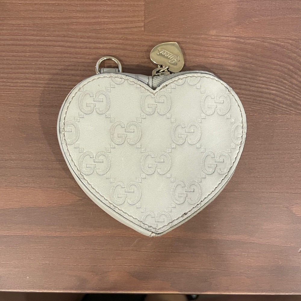 Gucci White Heart-Shaped Leather Coin Purse